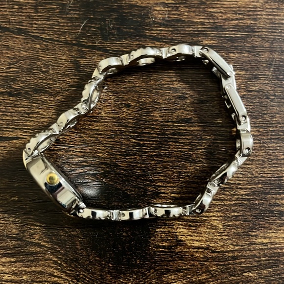 Sutton New York goldtone and silvertone watch 6” - Picture 2 of 7